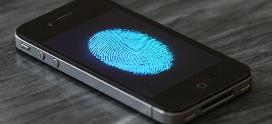 FBI bez pomoći Applea otključao iPhone koji je koristio napadač u Kaliforniji