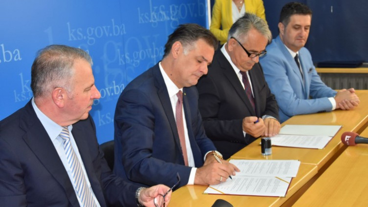 Potpisan sporazum o sufinansiranju izgradnje "Poslovno-sportskog centra Trnovo" na Bjelašnici