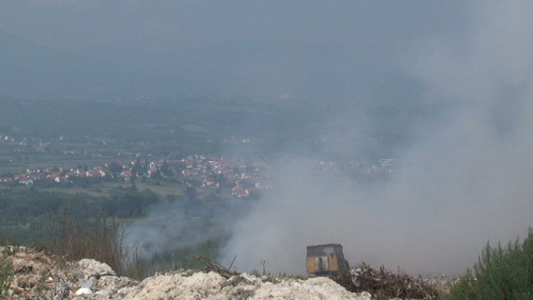 Na deponiji ''Dubočine'' kod Bugojna izbio požar
