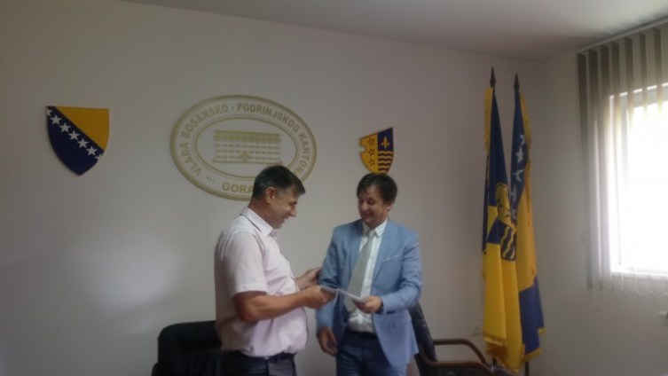Potpisan ugovor o realizaciji projekta sanacije puta Cvilin - Kožetin