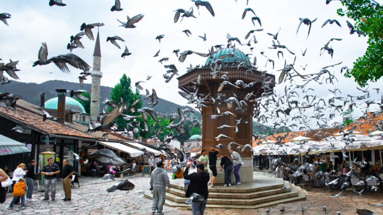 Staro jezgro Sarajeva turistima oduzima dah: Ko se jednom napije vode s Baščaršije...
