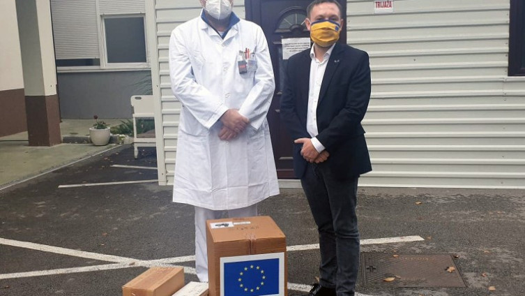 EU donirala 500.000 KM medicinske opreme Srednjobosanskom kantonu