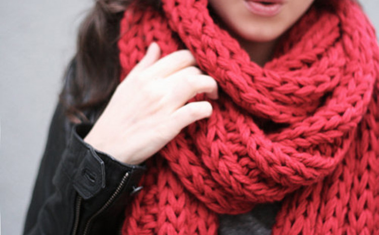 Četiri maštovita načina kako nositi šal ove zime