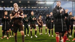 Držao gol zaključanim: Nikola Vasilj se sa Sent Paulijem vratio u Bundesligu poslije 13 godina čekanja