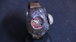 Pogledajte jedinstveni sat napravljen od meteorita